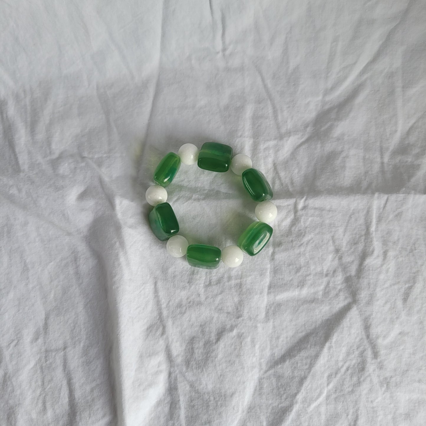 Green & White Beaded Bracelet