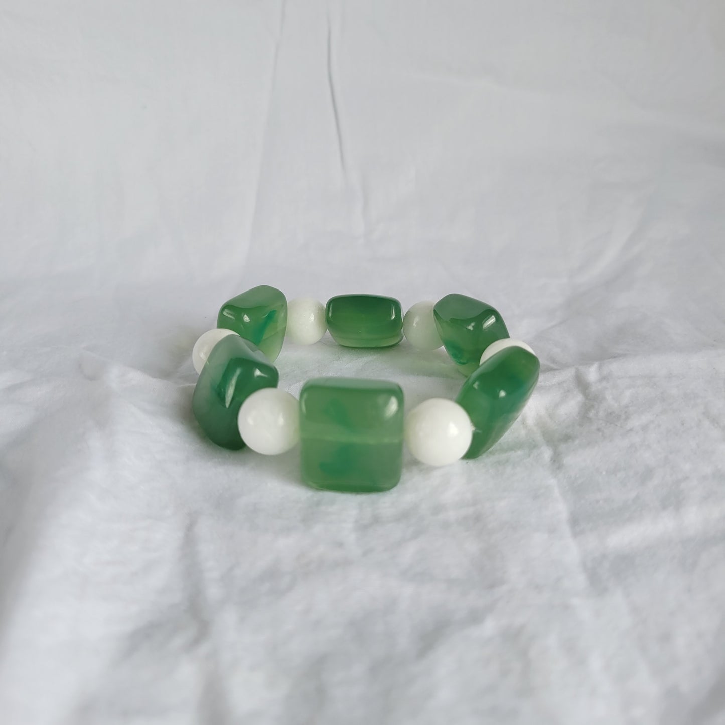 Green & White Beaded Bracelet