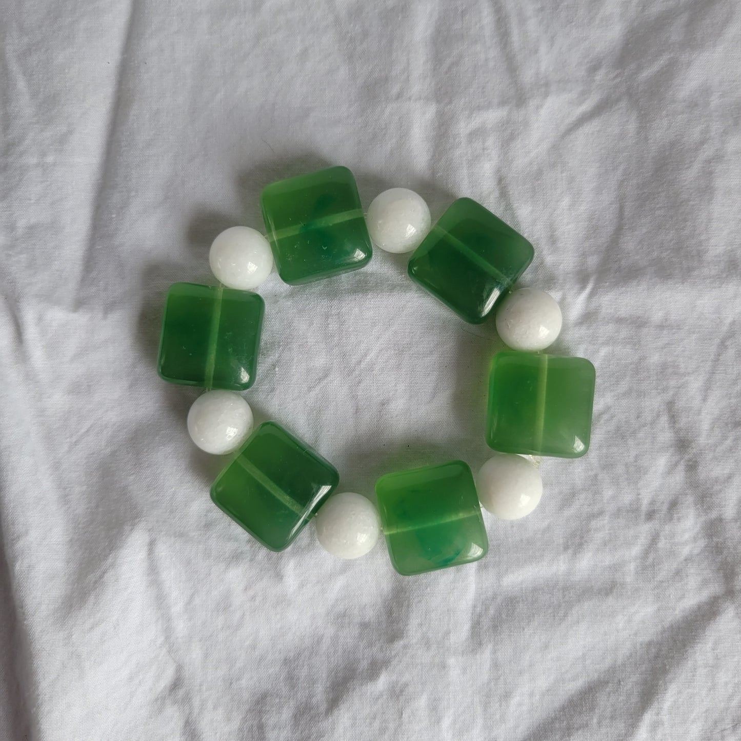 Green & White Beaded Bracelet