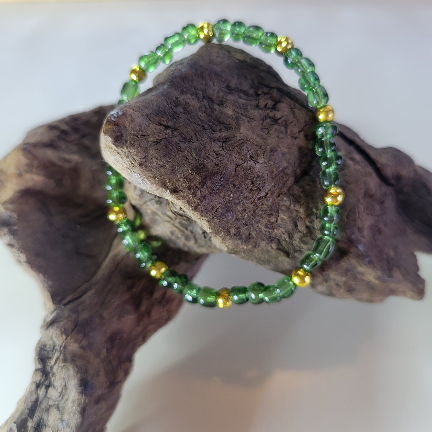 Green with Gold Glass Beaded Bracelet