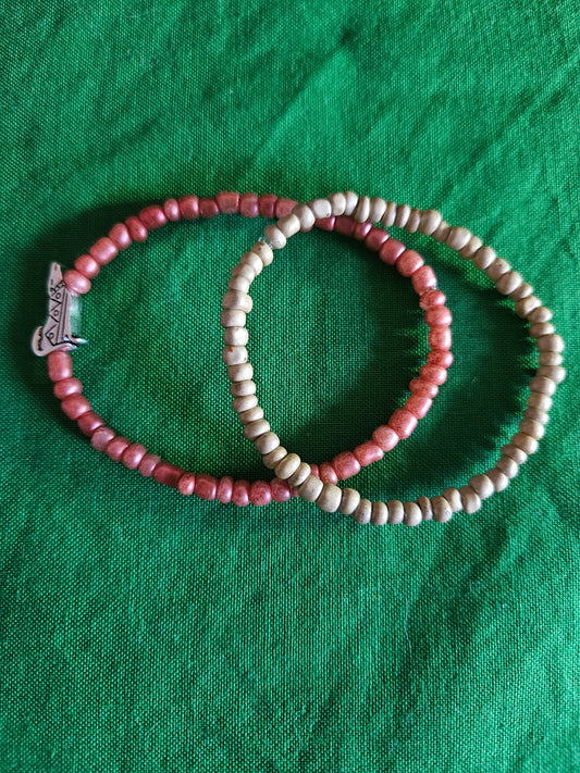 Howling Dog Beaded Set