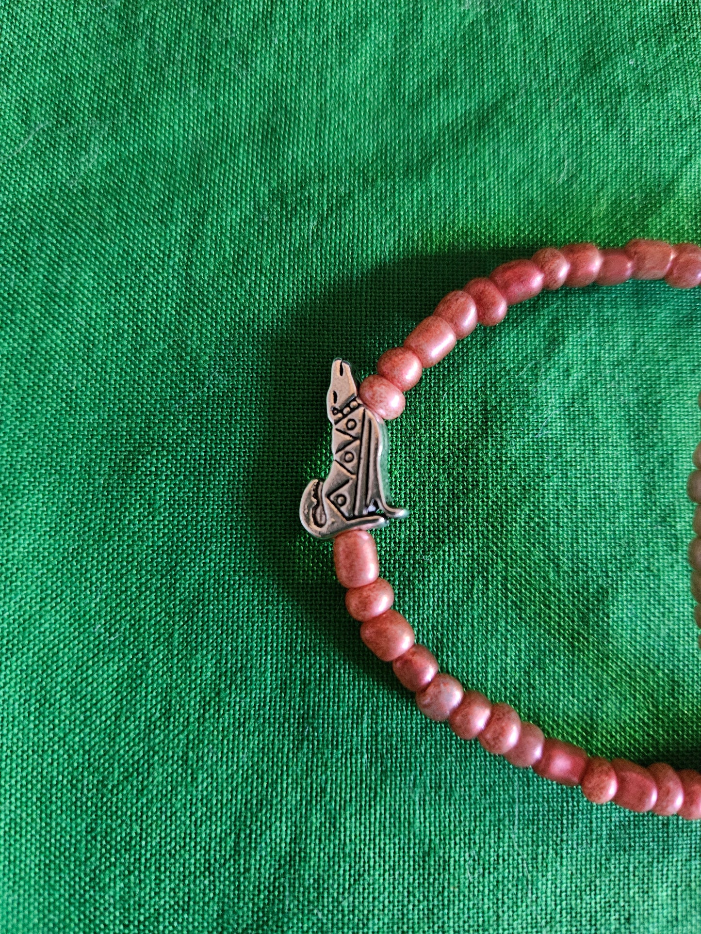 Howling Dog Beaded Set