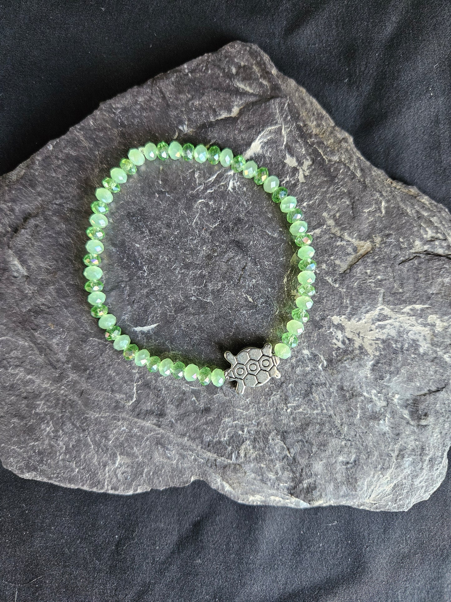 Green Turtle Beaded Bracelet