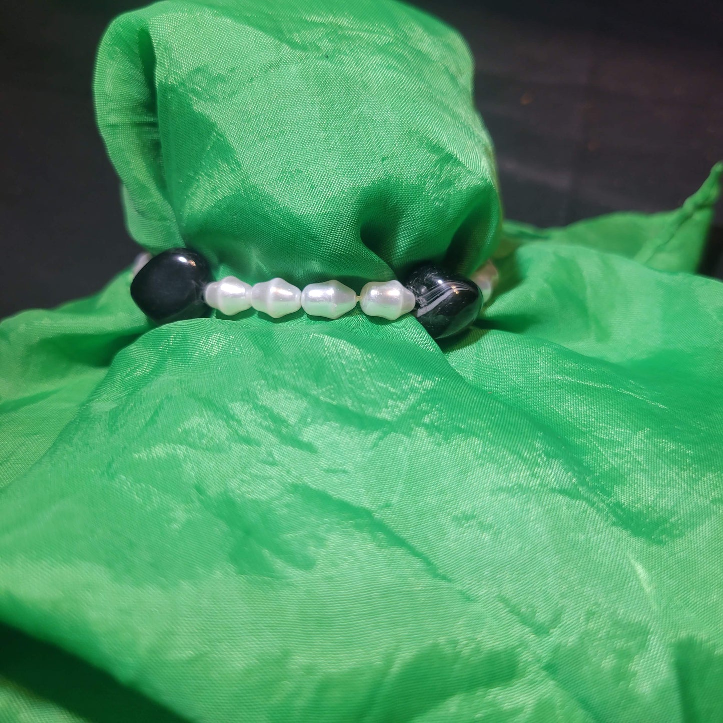 Black and white beaded bracelet