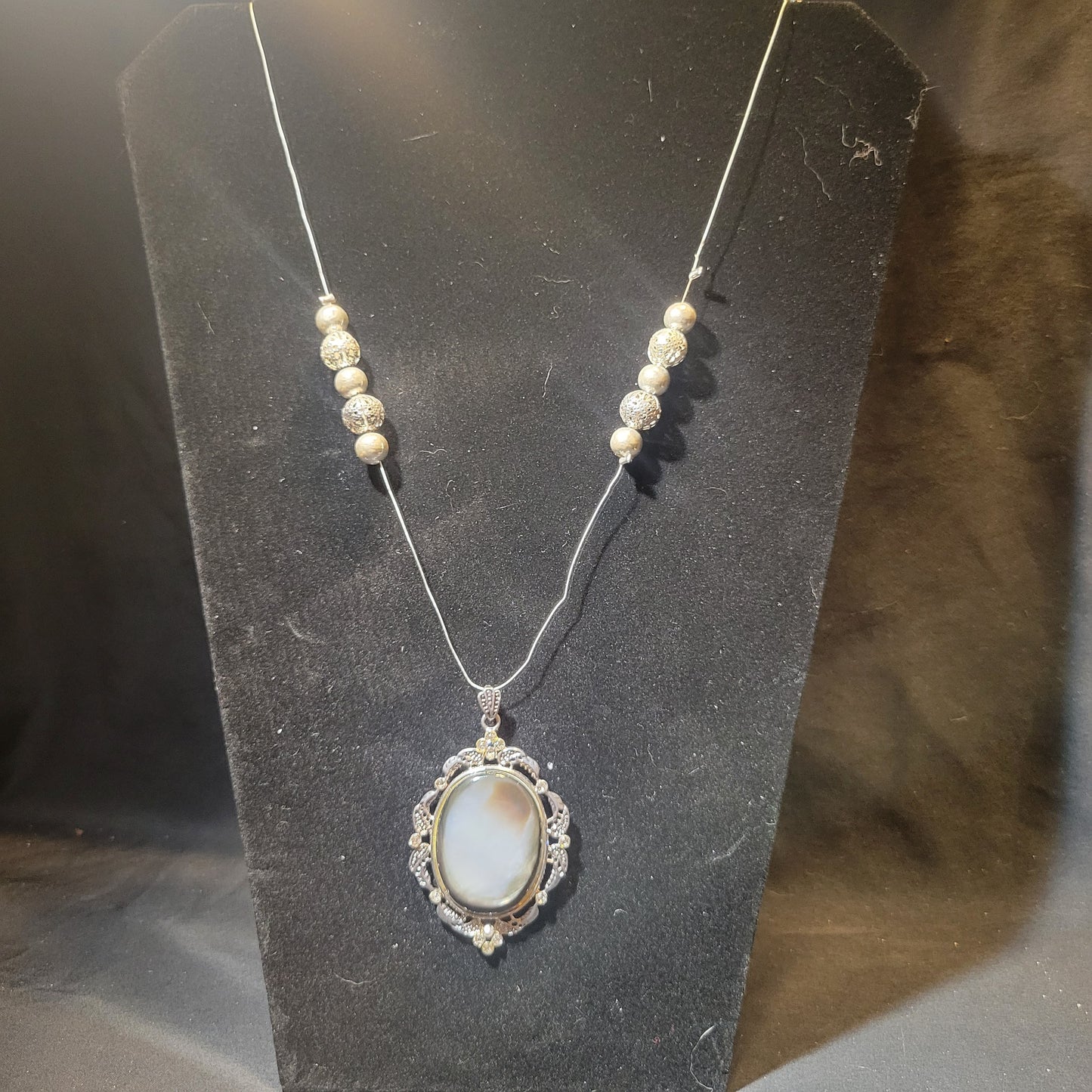 Onyx Shell Pendant Necklace