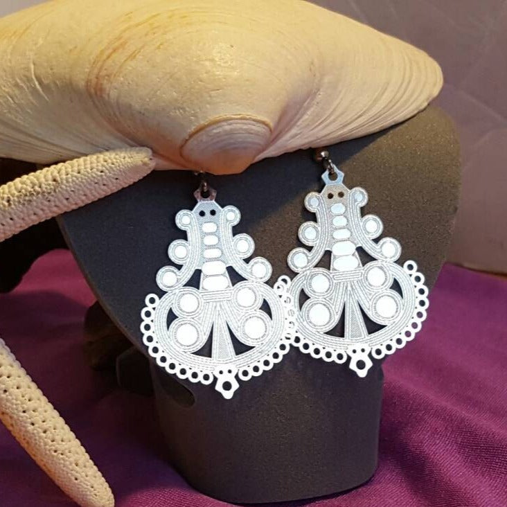 Fancy tears earrings