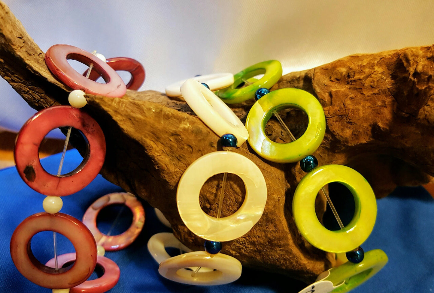 Shell Circle Bracelet