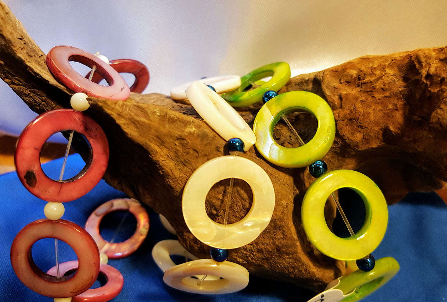 Shell Circle Bracelet