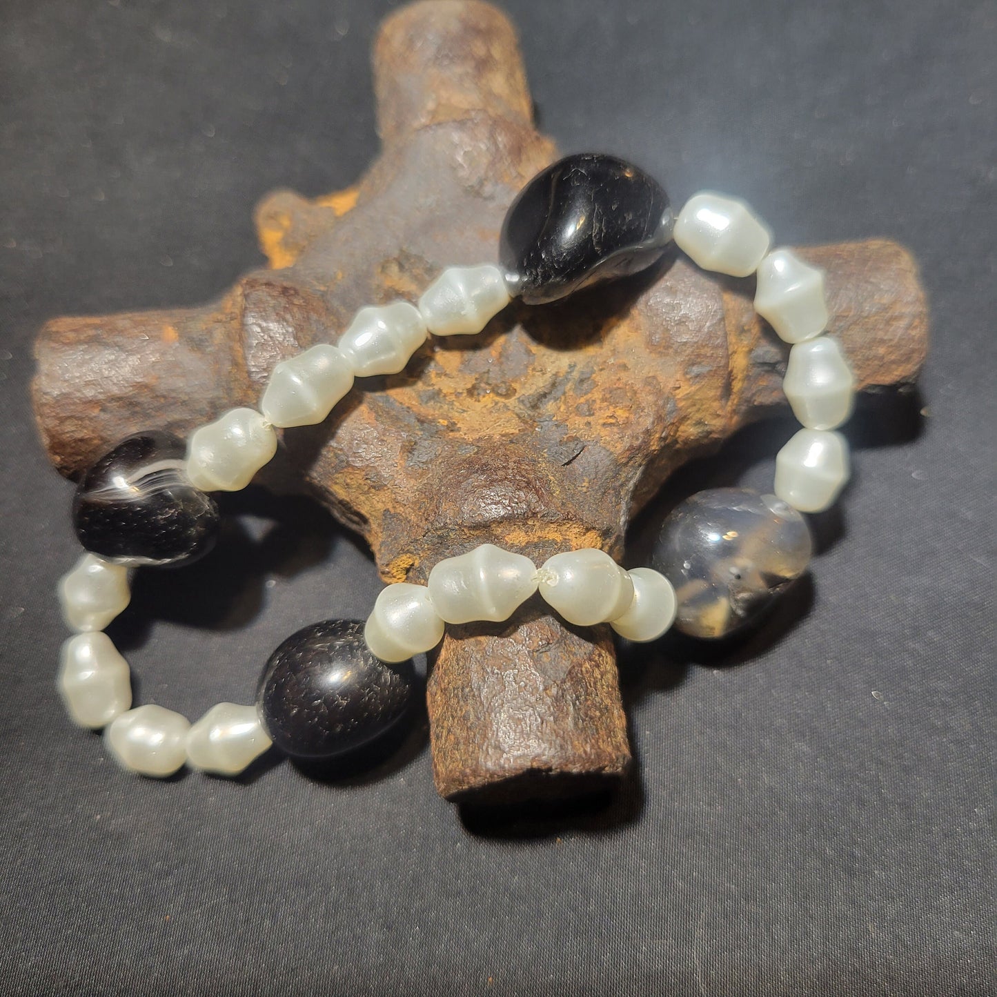 Black and white beaded bracelet