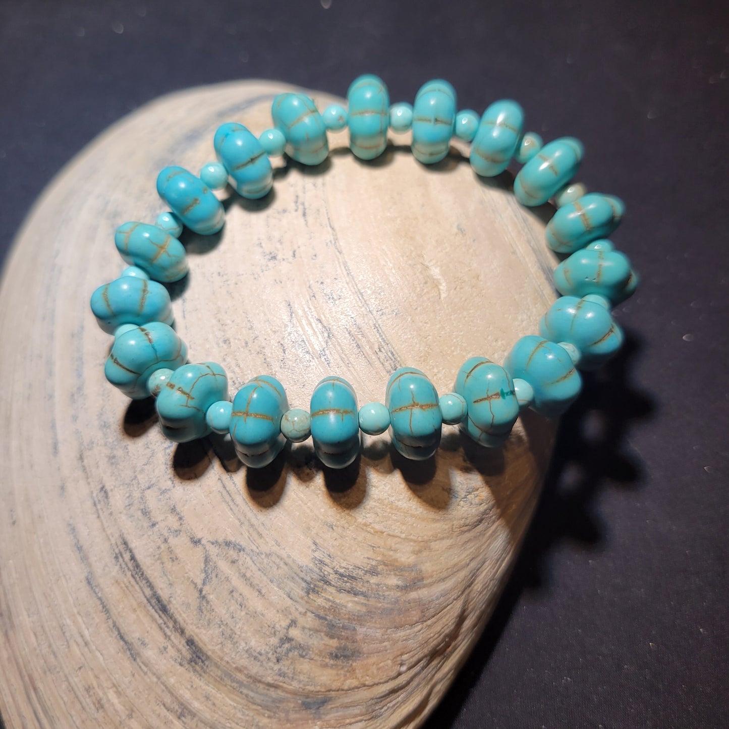 Turquoise Flower Beaded Bracelet