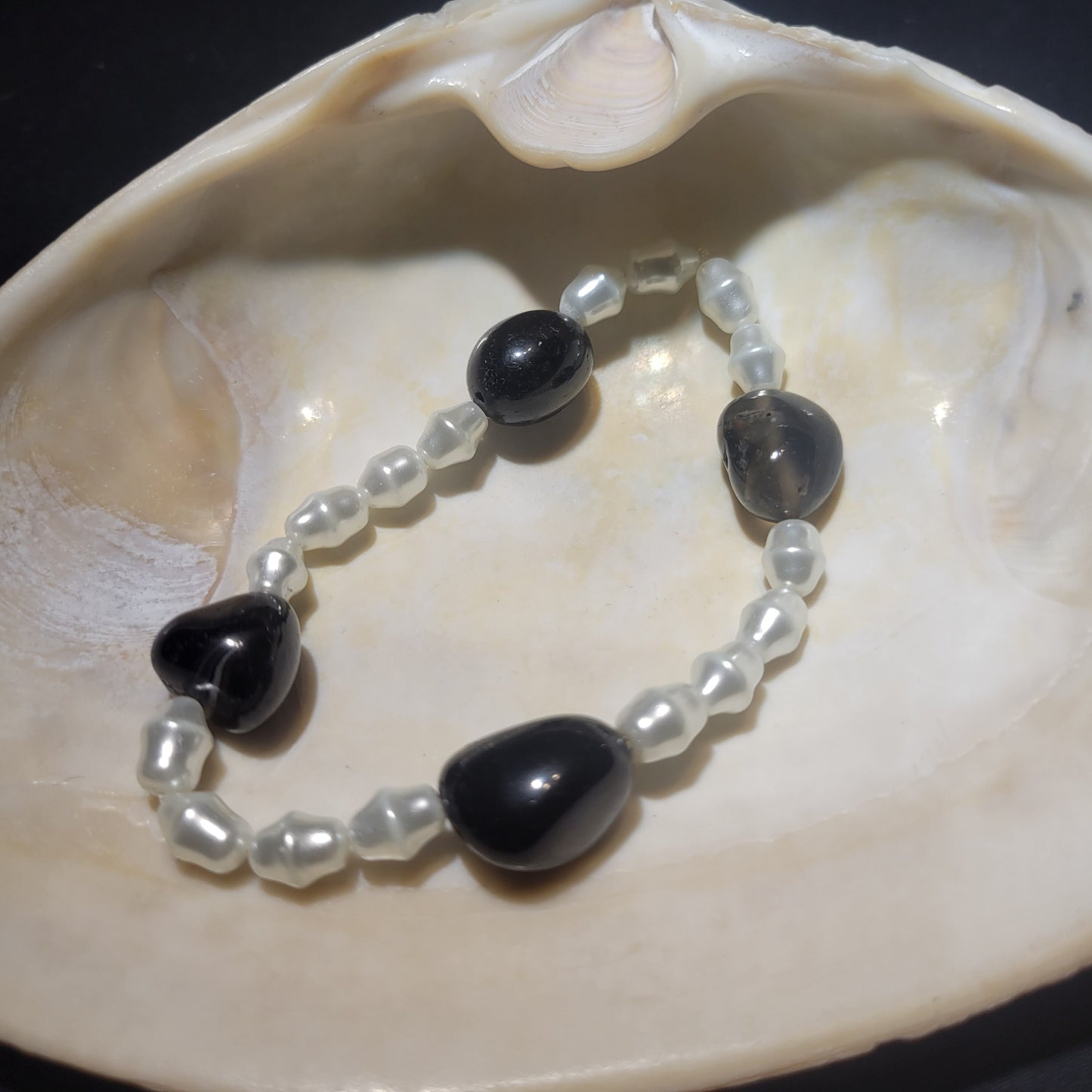Black and white beaded bracelet
