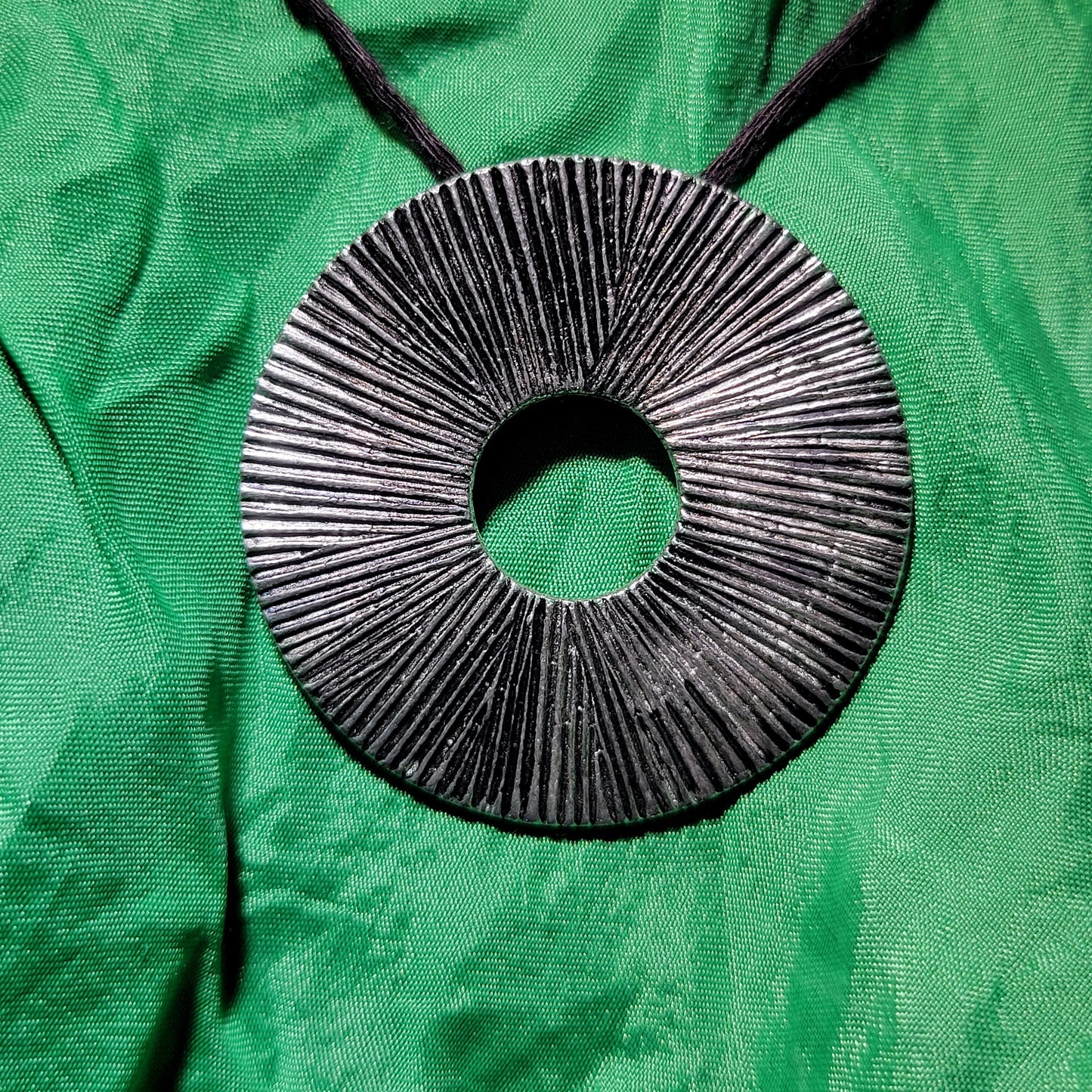 RIdged Circle Necklace