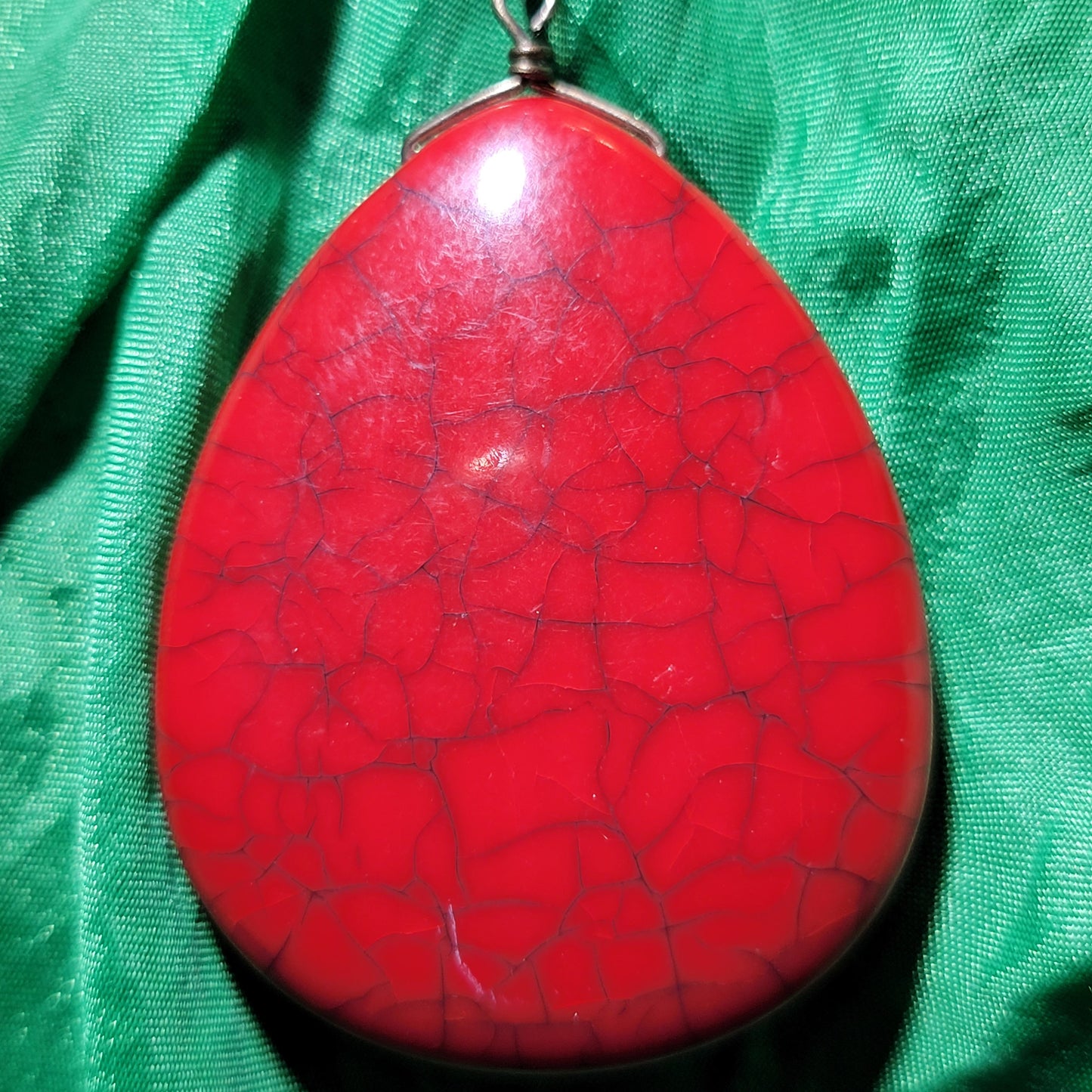 Crackled red jasper pendant necklace