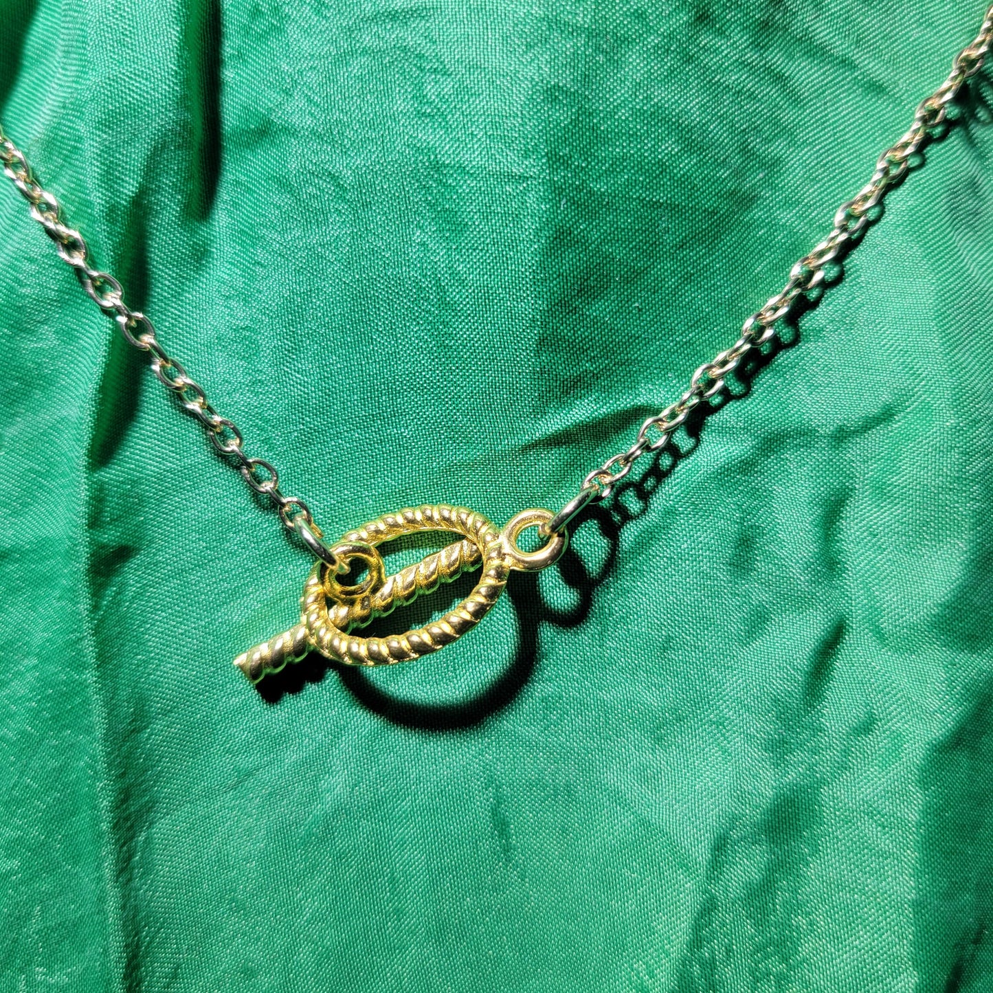 Floral Pendant Necklace