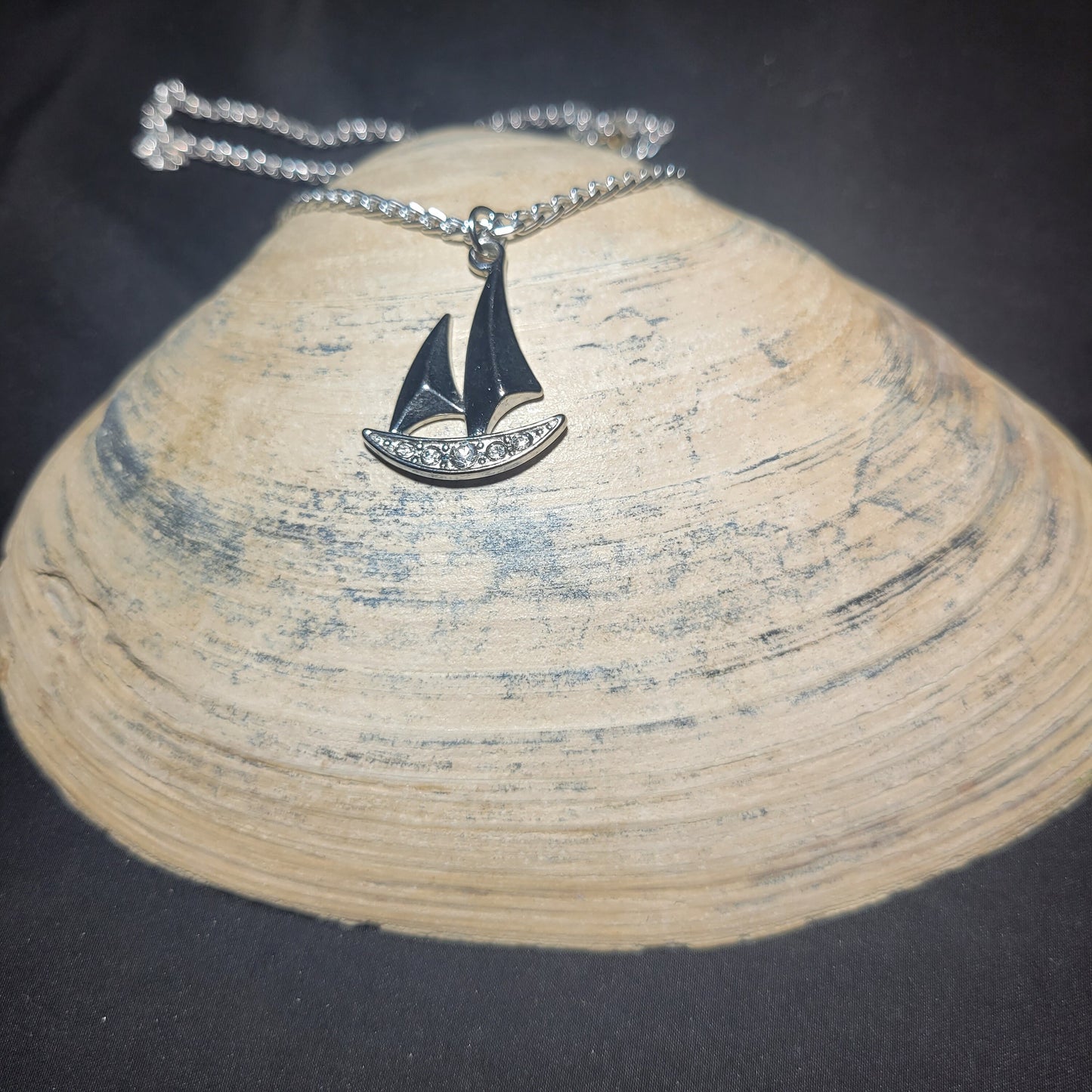 Sailboat necklace