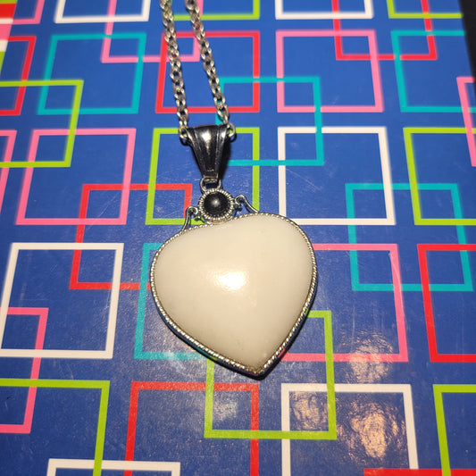 Howlite Love necklace