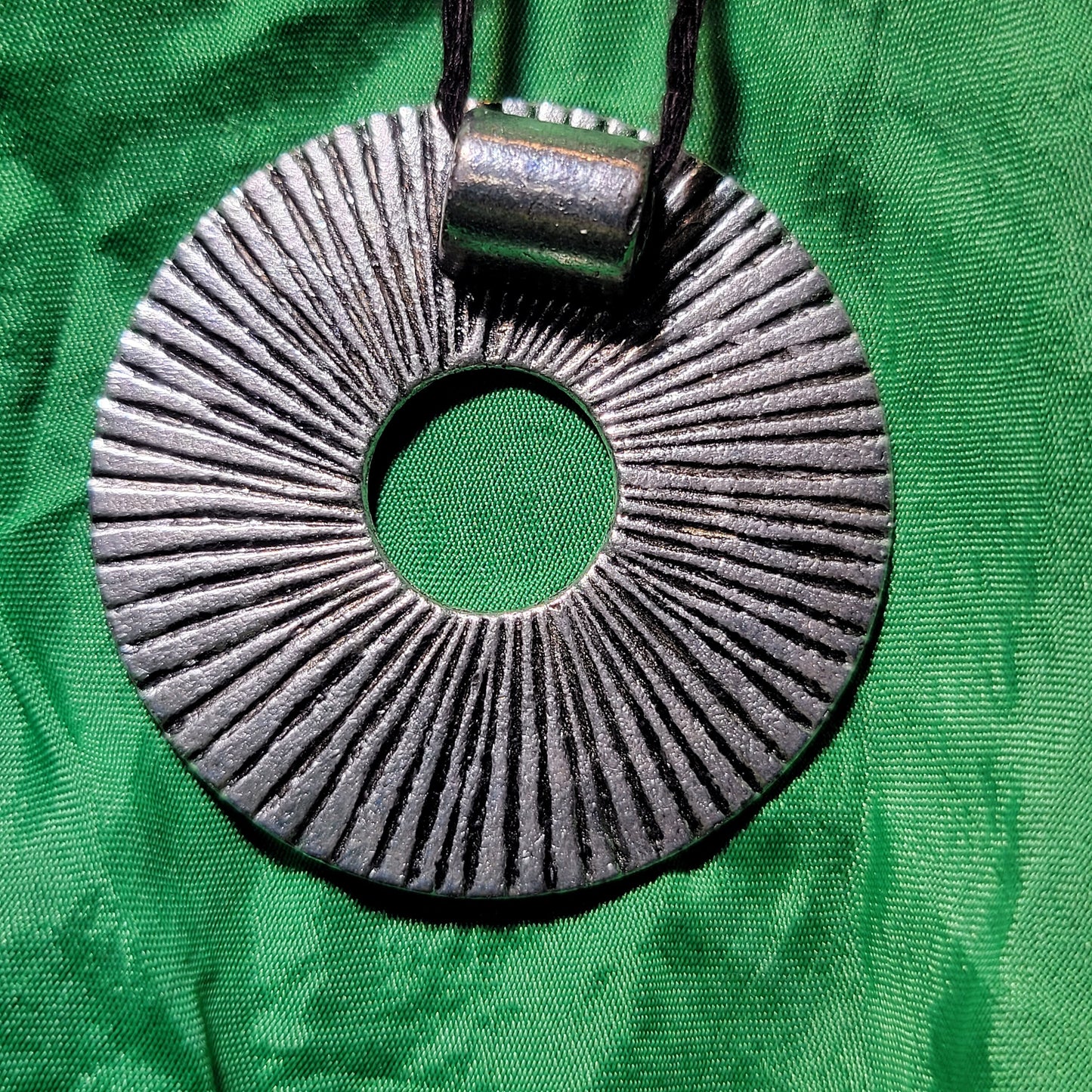 RIdged Circle Necklace