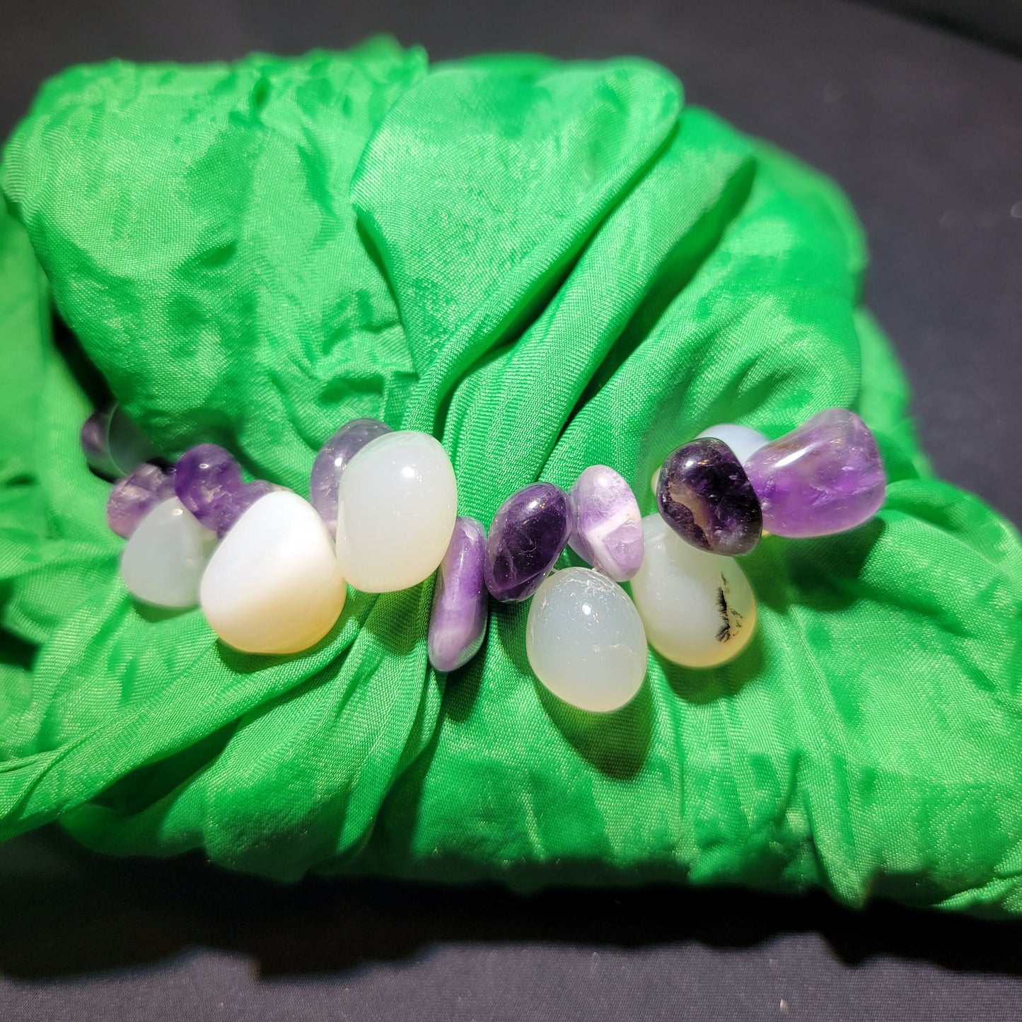 Amethyst and White Quartz Beaded Bracelet