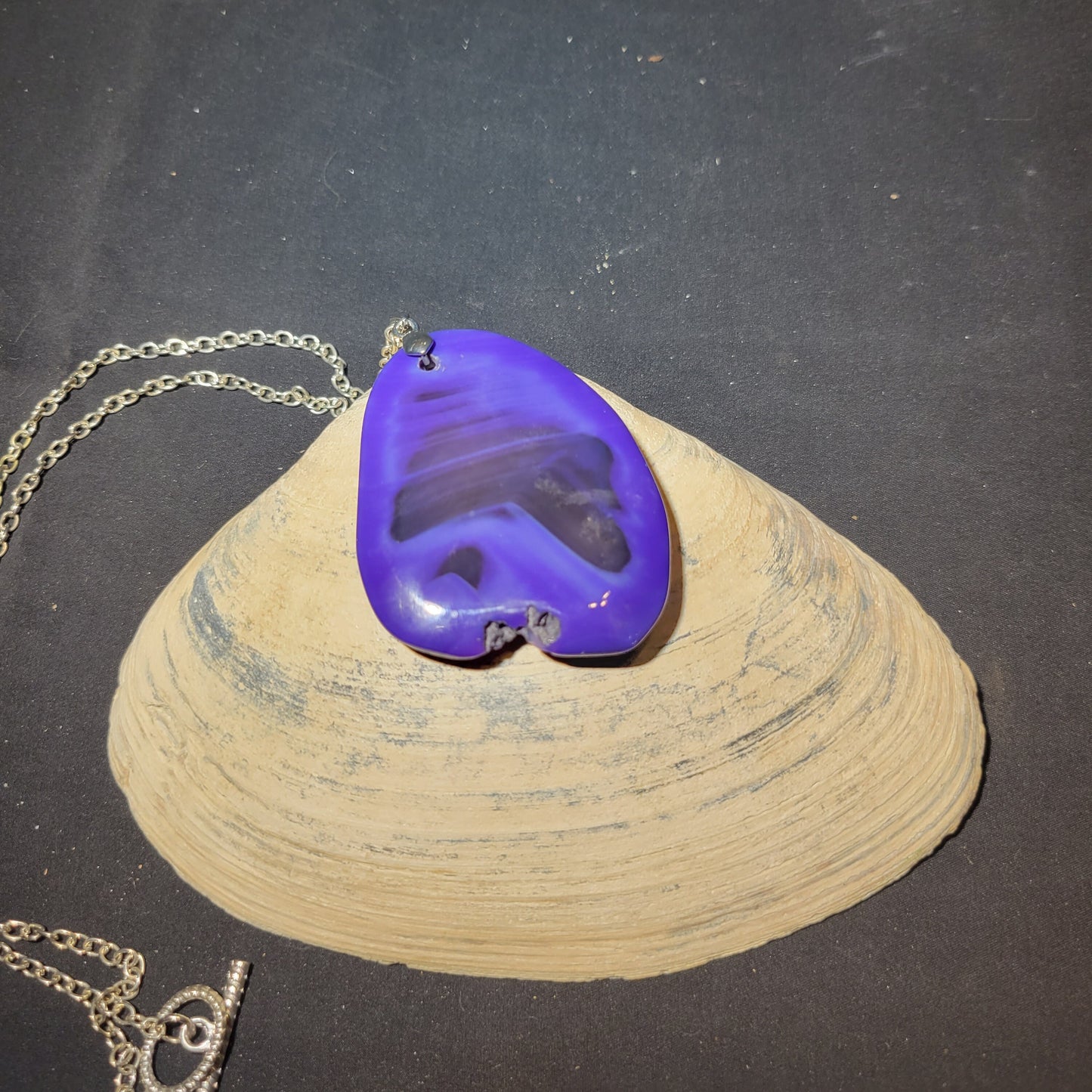 Agate pendant necklace