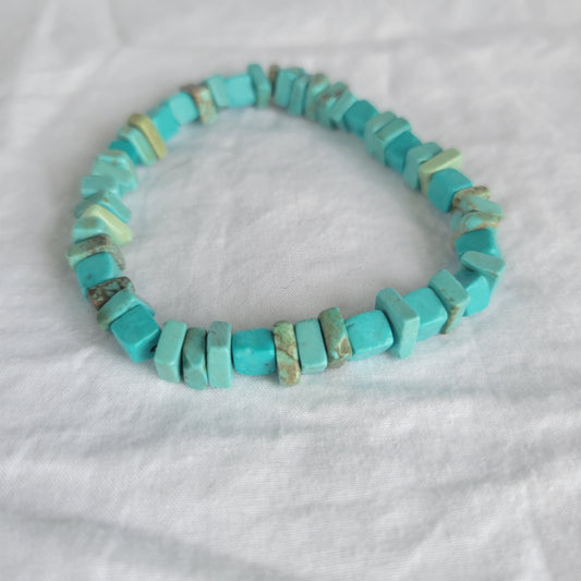 Turquoise Dyed Howlite Bracelet