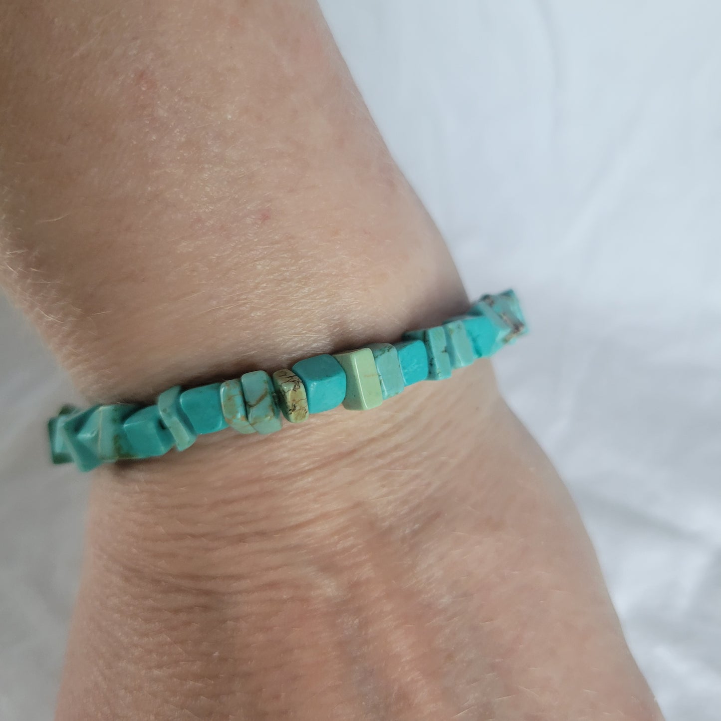 Turquoise Dyed Howlite Bracelet