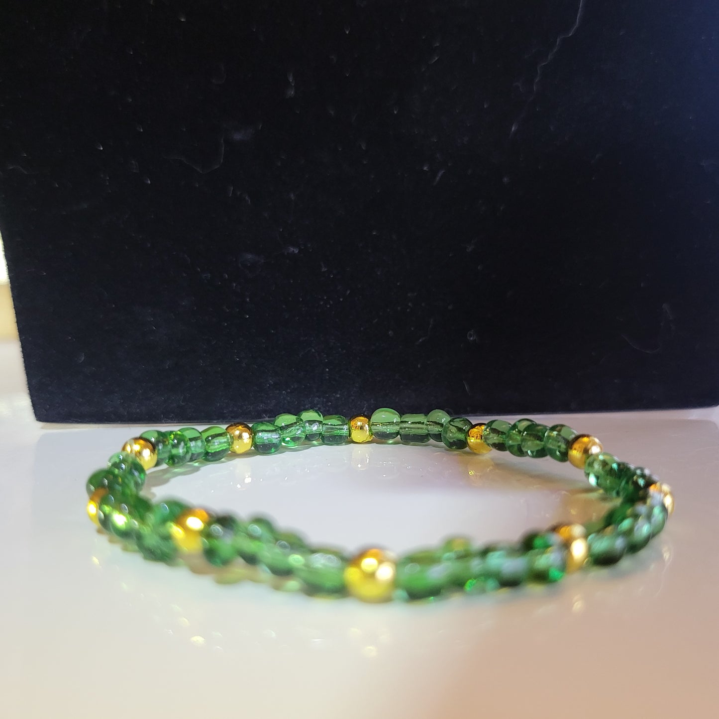 Green with Gold Glass Beaded Bracelet