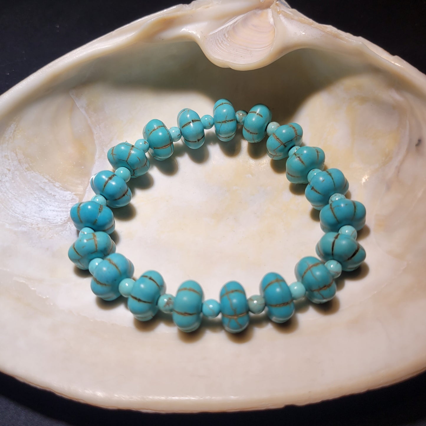 Turquoise Flower Beaded Bracelet