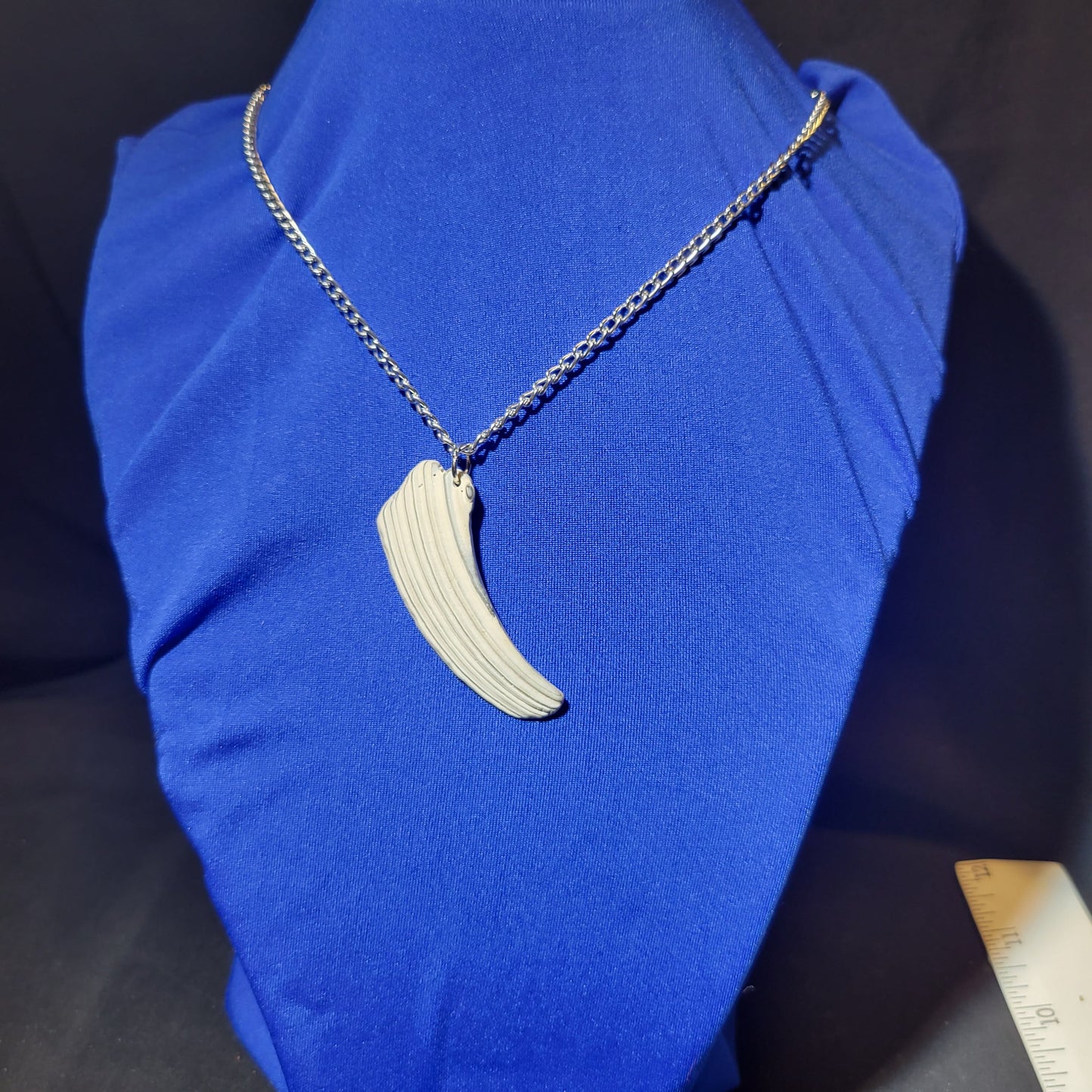 Shell Fragment Pendant Necklace