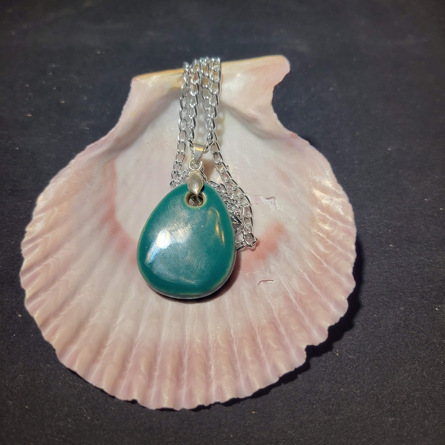 Teardrop Pendant Necklace